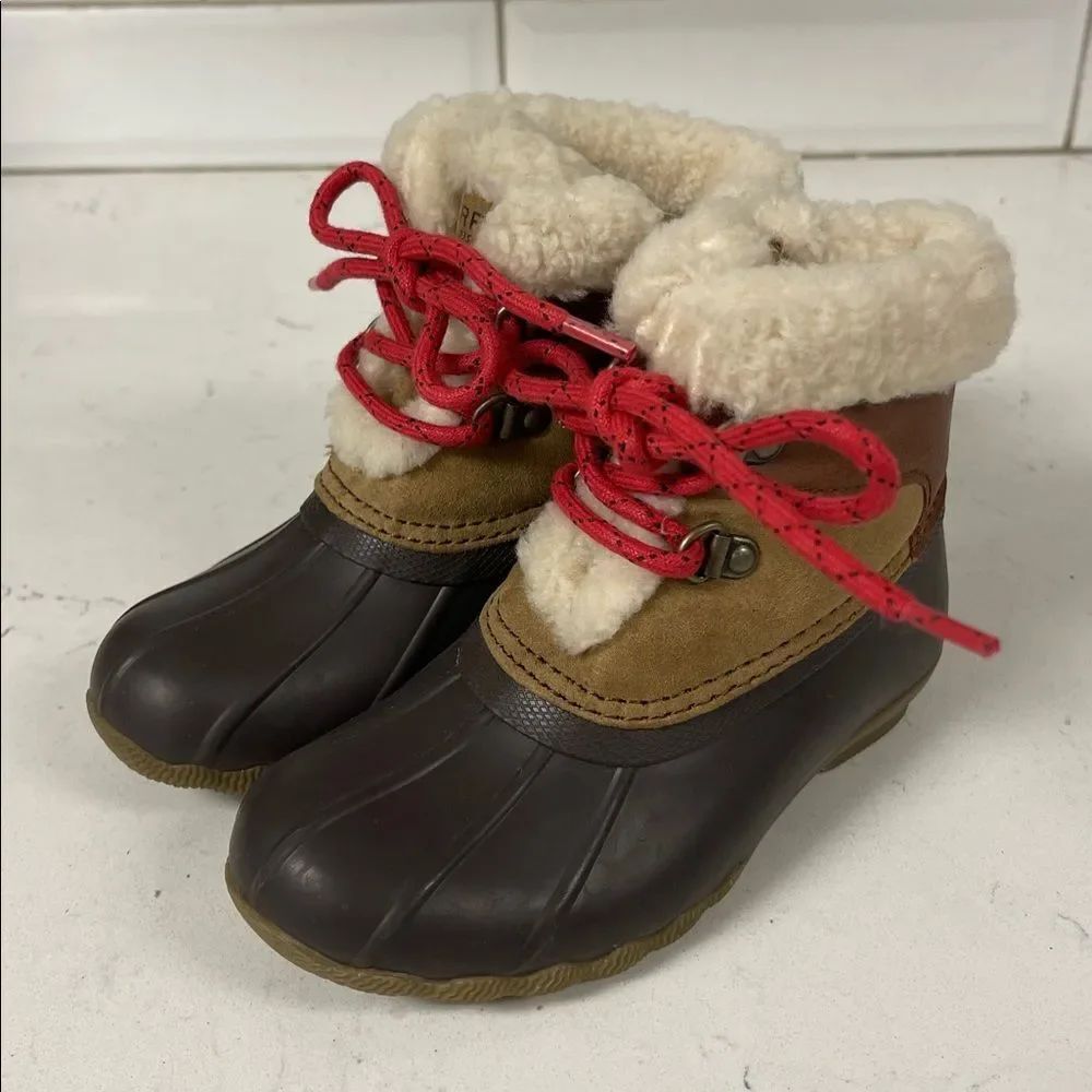 SPERRY Alpine Saltwater Water Resistant Boots Style Tan/Brown Duck Boots Size 9